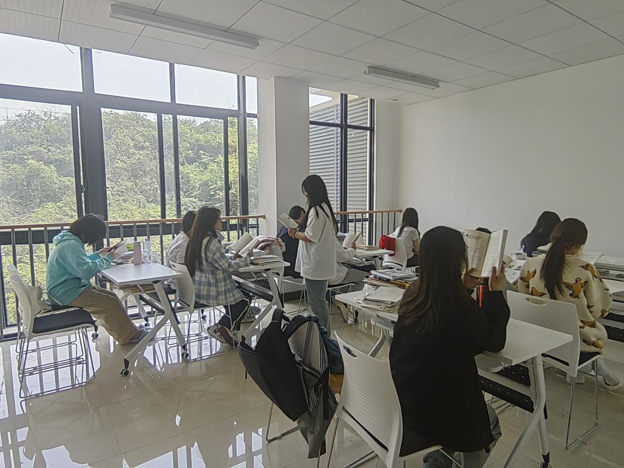 图示, 示意图
中度可信度描述已自动生成:ver1 图示, 示意图
中度可信度描述已自动生成:ver1